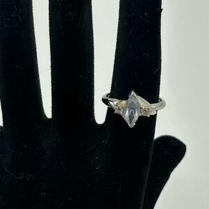 Vintage Avon Silver Tone Ring Ice Blue Marquise Gem Women's Cocktail Size 7